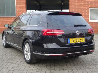 Volkswagen Passat Variant 1.6 TDI Highline, Panorama, Leer/alca, DAB+, Navi, 3 zone Airco picture 6