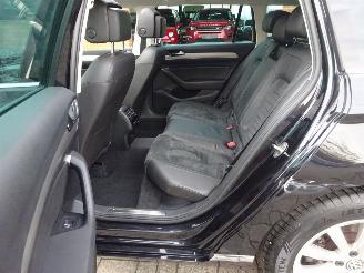 Volkswagen Passat Variant 1.6 TDI Highline, Panorama, Leer/alca, DAB+, Navi, 3 zone Airco picture 10