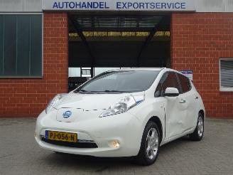 krockskadad bil auto Nissan Leaf Acenta 30 Kw/h Elektro, Navi, Airco, Cruise, 58.000 km 2017/7