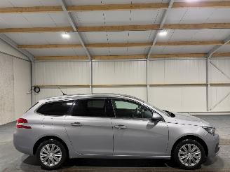 škoda osobní automobily Peugeot 308 1.2 PureTech 96kW Automaat Leder Panoramadak Blue Lease Premium 2018/8
