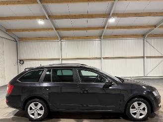 Unfallwagen Skoda Octavia 1.6TDI 77kW GreenTech Elegance 2014/1
