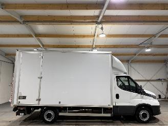 skadebil bedrijf Iveco Daily 2.3 35S16 115kW Automaat Airco Bakwagen 2021/7