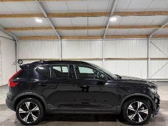 damaged passenger cars Volvo XC40 70kWh Recharge 170kW Core 2022/4