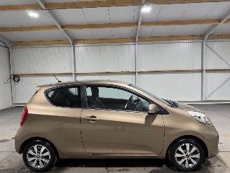 krockskadad bil auto Kia Picanto 1.2CVVT 63kW ISG 2013/1
