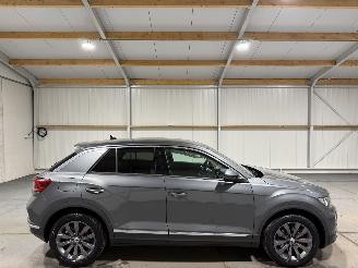 Schadeauto Volkswagen T-Roc 1.5TSI 110kW Sport Business R 2019/11