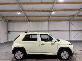 damaged passenger cars Hyundai Inster E-Motion 42kWh 71kW Automaat 2025/3