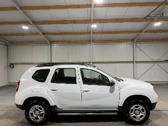 uszkodzony samochody osobowe Dacia Duster 1.2TCe 92kW 4x2 Laureate 2015/11
