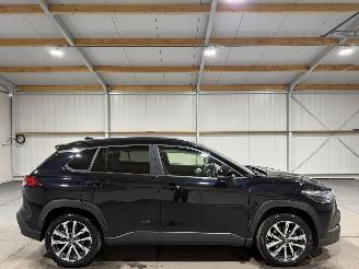 damaged passenger cars Toyota Corolla Cross 2.0High Power Hybrid 112kW First Edition 2022/11