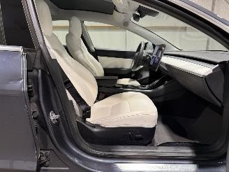 Tesla Model 3 60kWh Standard RWD Plus 175kW picture 30