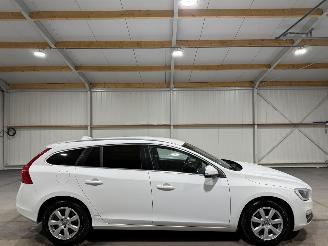 Avarii autoturisme Volvo V-60 2.0T4 140kW Ocean Race Clima Camera 2016/3
