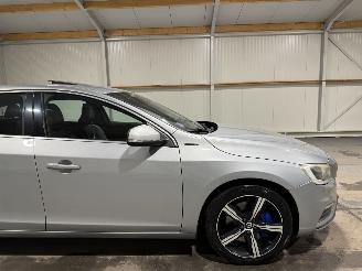 Volvo V-60 2.4D6 162kW Automaat Twin Engine R-Design picture 14