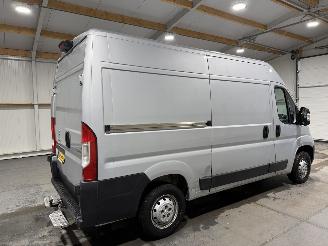 Peugeot Boxer 330 2.2BlueHDI 103kW L2H2 Premium picture 5