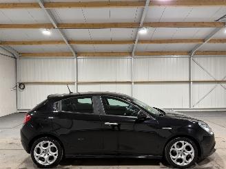 krockskadad bil auto Alfa Romeo Giulietta 1.6JTDm 88kW Automaat Super 2017/11
