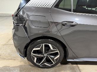 Volkswagen ID.3 58kWh First Plus 150kW picture 16