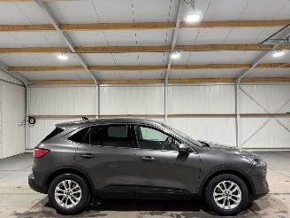 Unfallwagen Ford Kuga 2.0D 110kW Hybrid  ST-Line X 2021/4
