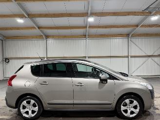 uszkodzony samochody osobowe Peugeot 3008 1.6THP 115kW Panoramadak ST 2011/2