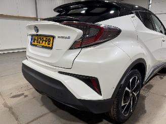 Toyota CH-R 1.8Hybrid 72kW Executive picture 23
