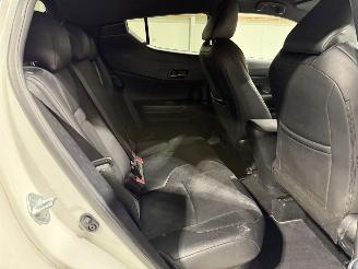 Toyota CH-R 1.8Hybrid 72kW Executive picture 38