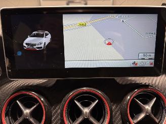 Mercedes A-klasse 180  90kW Automaat Ambition Pano Comfort picture 35