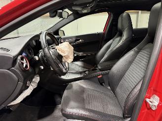 Mercedes A-klasse 180  90kW Automaat Ambition Pano Comfort picture 31