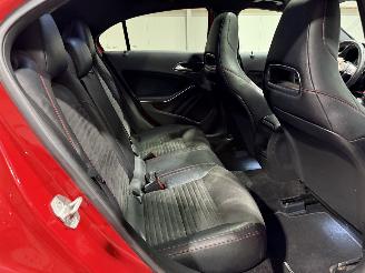 Mercedes A-klasse 180  90kW Automaat Ambition Pano Comfort picture 39