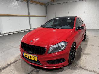 Mercedes A-klasse 180  90kW Automaat Ambition Pano Comfort picture 10