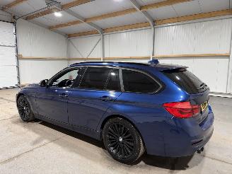 BMW 3-serie 320i 135kW Automaat Luxury Edition picture 11
