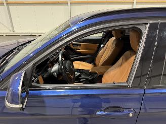 BMW 3-serie 320i 135kW Automaat Luxury Edition picture 13