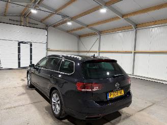 Volkswagen Passat 1.5TSI 110kW Automaat Pano Business picture 12