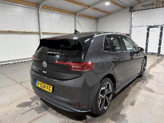 Volkswagen ID.3 58kWh 150kW First Plus picture 6