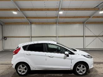 skadebil auto Ford Fiesta 1.25 44kW Limited 2012/3