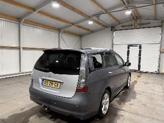 Mitsubishi Grandis 2.4-16V 121kW Automaat InSport 7 Persoons picture 6