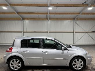 Auto incidentate Renault Mégane 2.0 16V 99kW Airco Tech Line 2006/2