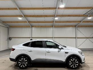 Damaged car Renault Arkana 1.6 E-Tech 69kW Hybrid 145 Evolution 2022/12