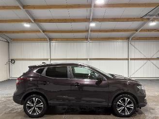 Vaurioauto  passenger cars Nissan Qashqai 1.3DIG-T 103kW Clima Design Edition 2021/5