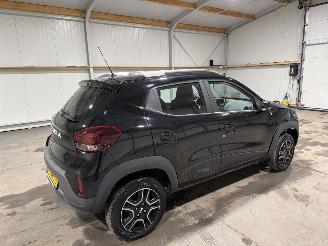 Dacia Spring 27kWh 33kW Automaat Essential picture 5