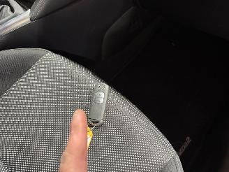 Mazda 2 1.5 SkyActive-G GT-M picture 37