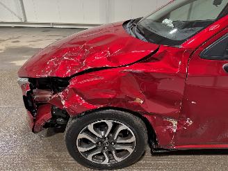 Mazda 2 1.5 SkyActive-G GT-M picture 15