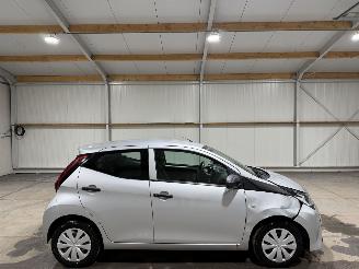 Voiture accidenté Toyota Aygo 1.0VVT-i 53kW X 2020/1
