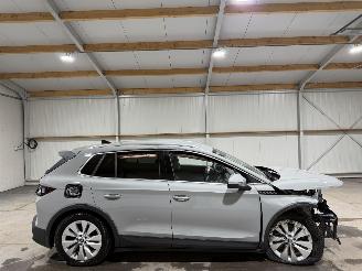 Vaurioauto  passenger cars Skoda Elroq 82kWh 210kW Business Edition 2025/8
