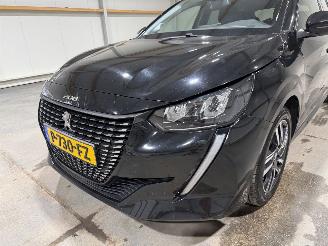 Peugeot 208 1.2PT 74kW Allure Pack picture 24