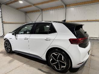 Volkswagen ID.3 58kWh 150kW First Plus picture 11