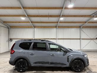damaged passenger cars Dacia Jogger 1.0TCe 74kW ECO-G Extreme 5P dualfuel 2023/5