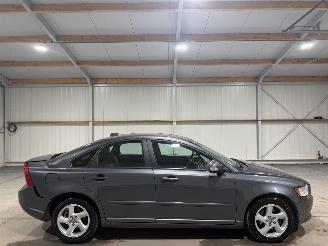 damaged passenger cars Volvo S-40 2.0 107kW Limited Edition 2012/3