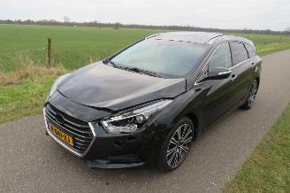 Hyundai I-40 1.7 CRDi I Catcher Premium Automaat  140pk  Camera Leer Navigatie [ nieuwe model picture 7