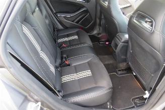 Mercedes Cla-klasse 200 D Automaat 136pk Shooting Break AMG Edition Glasendak [ Facelift model picture 34
