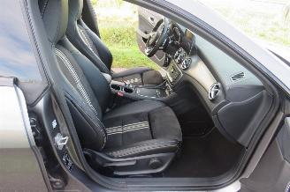Mercedes Cla-klasse 200 D Automaat 136pk Shooting Break AMG Edition Glasendak [ Facelift model picture 17