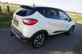 Coche accidentado Renault Captur 0.9 TCE 62.000km Nap 90pk Helly Hansen 2015 Camera Leer Navigatie  [ nieuwstaat 2015/8