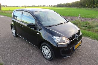 damaged passenger cars Volkswagen Up! 1.0 Move Up Blue Motion 5drs  Airco 190.000km nap  2014-07 2014/7
