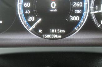Jaguar F-Pace 2.0D 180pk Automaat Portofolio 4 AWD Panoramadak  [ splinter nieuwe Motor bij 137.000 km SUV picture 17